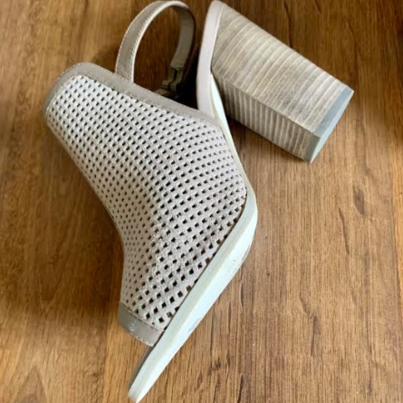 🆕 Kelsi Dagger Heels - Picture 14 of 17